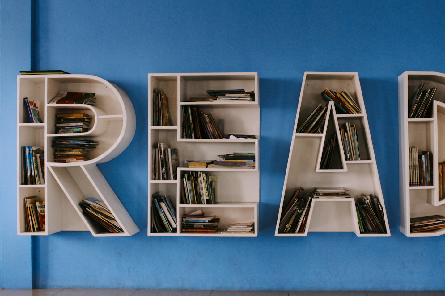Read more hold world